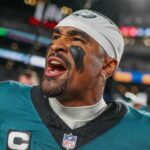 philadelphia eagles vs atlanta falcons match player stats monday night football, eagles game, atlanta falcons, monday night football tonight, philadelphia eagles, bijan robinson,